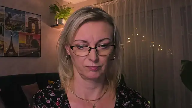 vanessa chat online show from 8, 12, 2024