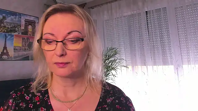 vanessa chat online show from 30, 3, 2026