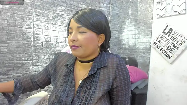 paola ih online show from 6, 6, 2026