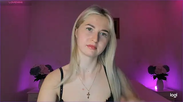 Snapshot of AnnaCarrera chatting on 28, 12, 2024 AnnaCarrera online show from 28, 12, 2024