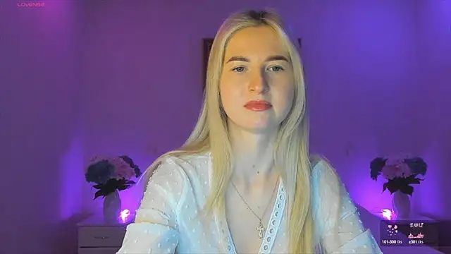 Snapshot of AnnaCarrera chatting on 13, 1, 2025 AnnaCarrera online show from 13, 1, 2025