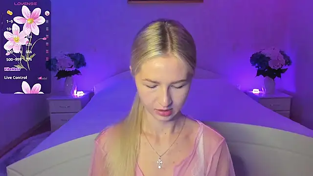 AnnaCarrera online show from 28, 10, 2025