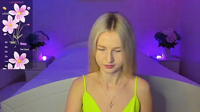 AnnaCarrera online show from 4, 11, 2025