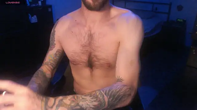 SexxxyLouis online show from 4, 11, 2025