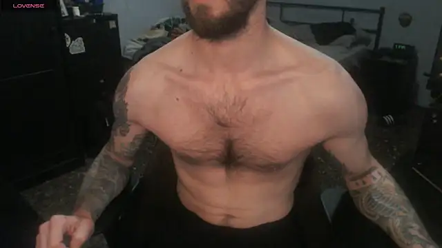 SexxxyLouis online show from 22, 12, 2025