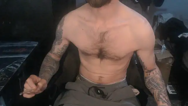 SexxxyLouis online show from 17, 5, 2026