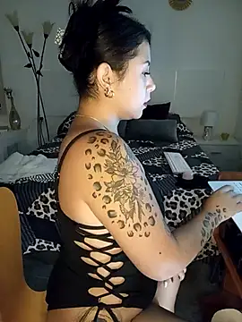 little susie online show from 19, 11, 2025