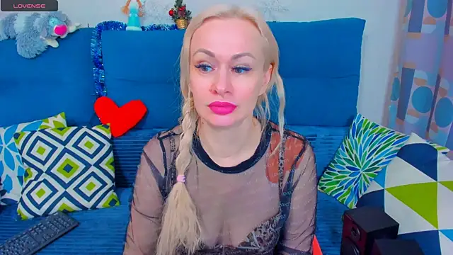 EllenMoore online show from 5, 1, 2025