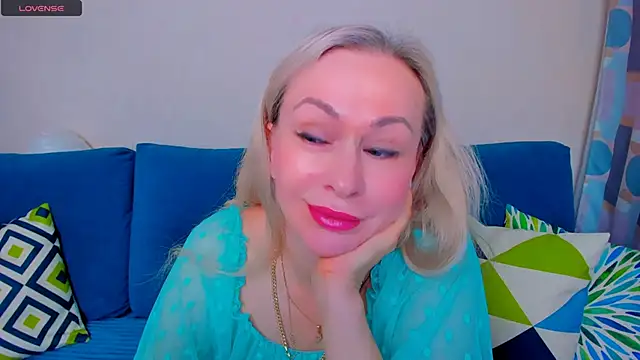 EllenMoore online show from 20, 9, 2025