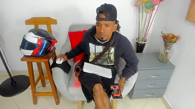 anhtony wayans online show from 8, 10, 2025