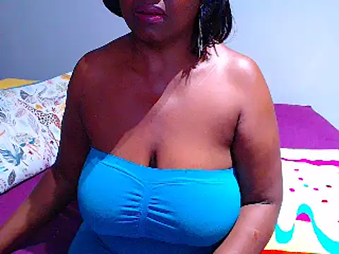Snapshot of BootyliciousAssxxx chatting on 4, 12, 2024 BootyliciousAssxxx online show from 4, 12, 2024