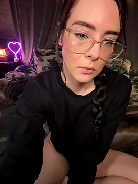 Carmen Monroe online show from 16, 12, 2025