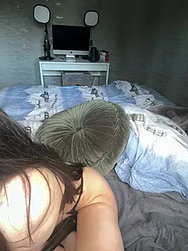 Carmen Monroe online show from 2, 2, 2026