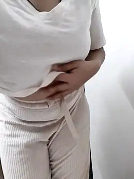 MumbaiMaskGirl online show from 3, 3, 2025