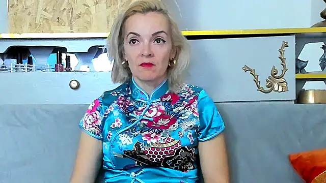 KateConner online show from 10, 11, 2025