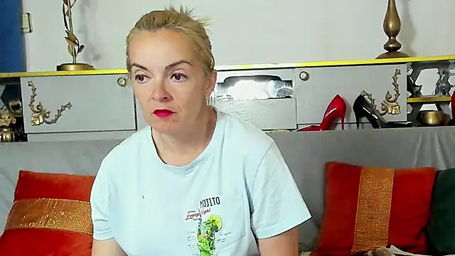 KateConner online show from 15, 6, 2026