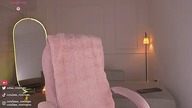 CATALINA RESTREPO online show from 22, 10, 2025