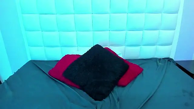 teresasroom  online show from 21, 2, 2025