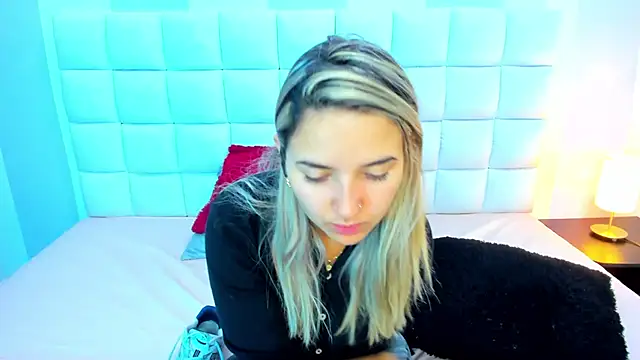 teresasroom  online show from 17, 3, 2025