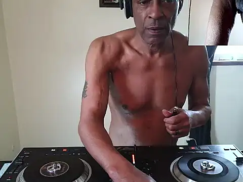 longdick4you8686 online show from 21, 3, 2026