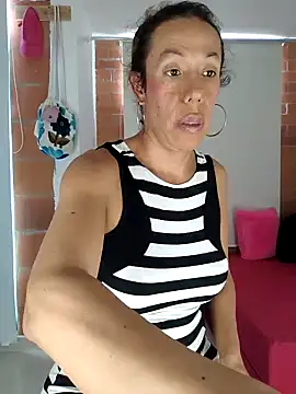 YOURSDEBORA online show from 15, 2, 2025