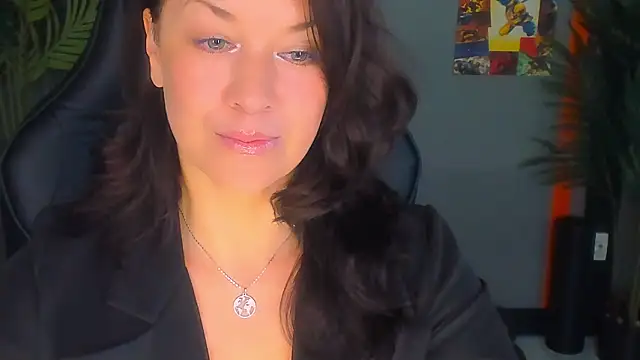 Snapshot of AnaMills chatting on 4, 3, 2026 AnaMills online show from 4, 3, 2026