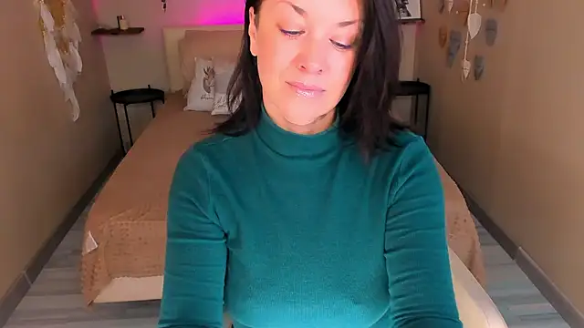 Snapshot of AnaMills chatting on 6, 3, 2026 AnaMills online show from 6, 3, 2026