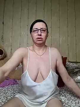 Amberhotqueen online show from 15, 3, 2025