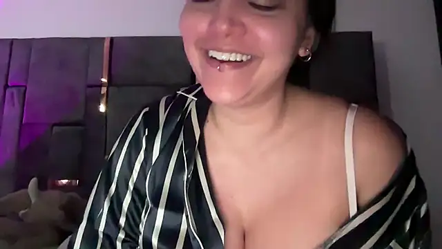 Snapshot of MarcellaGriffin chatting on 23, 3, 2025 MarcellaGriffin online show from 23, 3, 2025