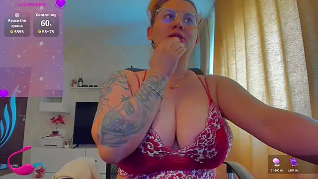 hot evil queen online show from 18, 1, 2026