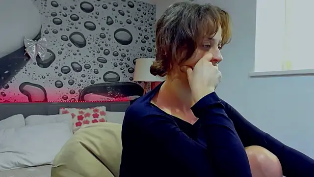 Snapshot of AlmaFancy chatting on 24, 4, 2026 AlmaFancy online show from 24, 4, 2026