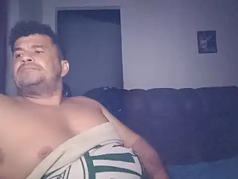 Snapshot of tarra122 chatting on 2, 3, 2026 tarra122 online show from 2, 3, 2026