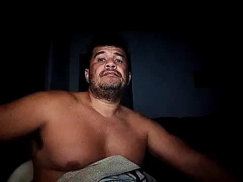 Snapshot of tarra122 chatting on 5, 3, 2026 tarra122 online show from 5, 3, 2026