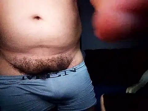 Snapshot of tarra122 chatting on 8, 3, 2026 tarra122 online show from 8, 3, 2026