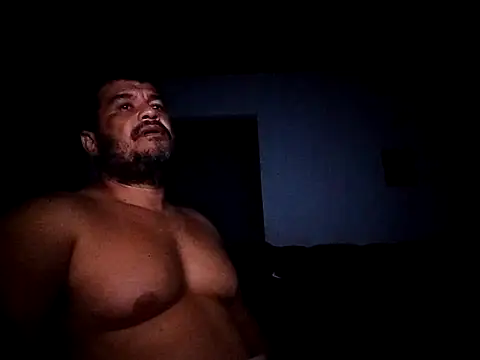 Snapshot of tarra122 chatting on 1, 4, 2026 tarra122 online show from 1, 4, 2026