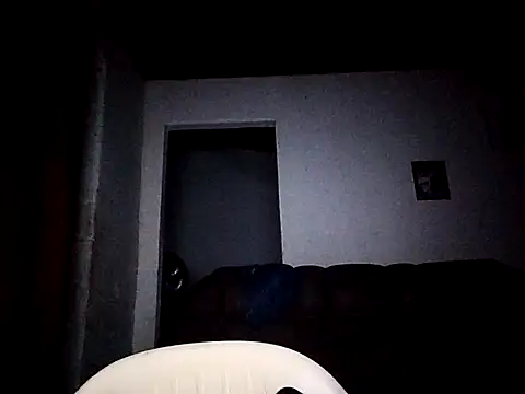 Snapshot of tarra122 chatting on 2, 4, 2026 tarra122 online show from 2, 4, 2026