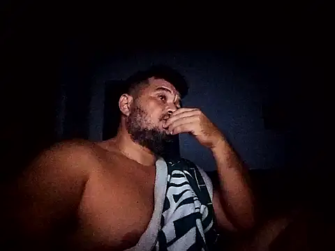 Snapshot of tarra122 chatting on 10, 4, 2026 tarra122 online show from 10, 4, 2026