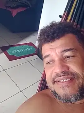 Snapshot of tarra122 chatting on 15, 4, 2026 tarra122 online show from 15, 4, 2026