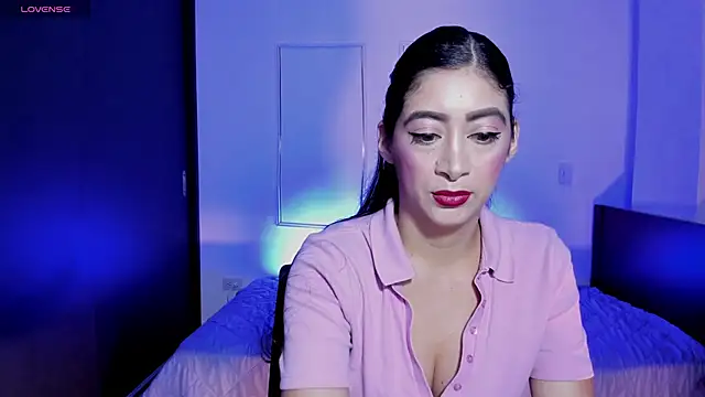 MeganWhite3 online show from 10, 4, 2026