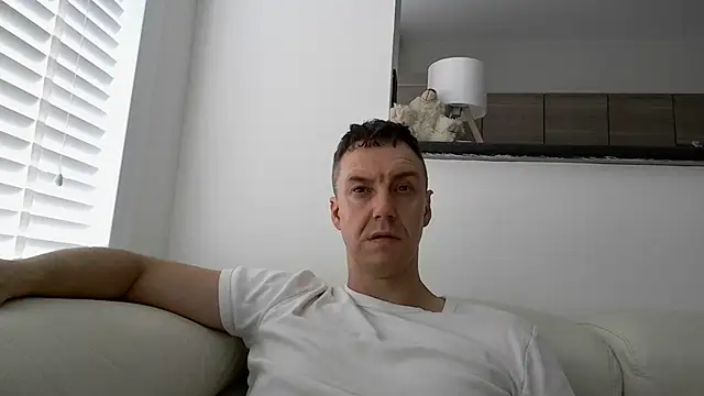 Snapshot of ploki2180 chatting on 13, 7, 2026 ploki2180 online show from 13, 7, 2026