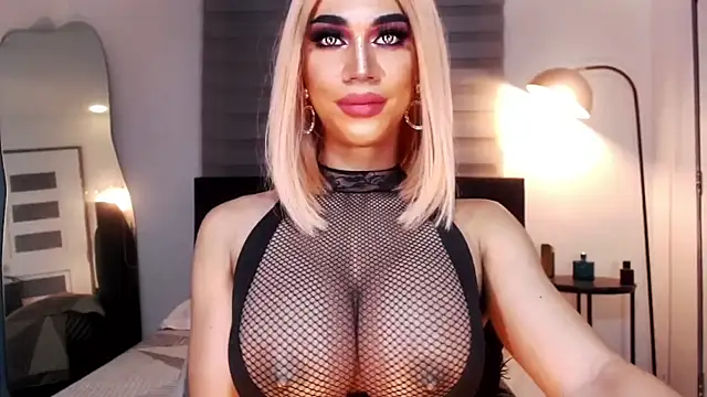 MassiveCockxMistress online show from 17, 12, 2024