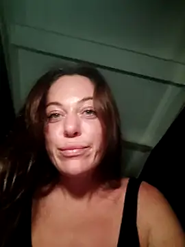 LilliThelo online show from 1, 3, 2025