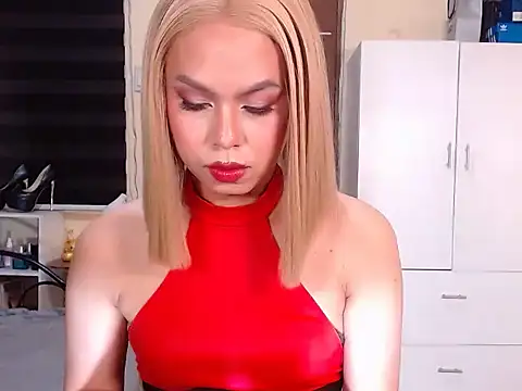 Snapshot of MistressLuna1 chatting on 28, 2, 2025 MistressLuna1 online show from 28, 2, 2025