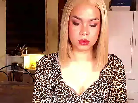Snapshot of MistressLuna1 chatting on 20, 3, 2025 MistressLuna1 online show from 20, 3, 2025