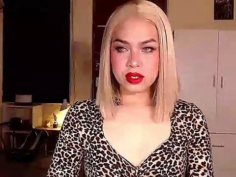Snapshot of MistressLuna1 chatting on 22, 3, 2025 MistressLuna1 online show from 22, 3, 2025