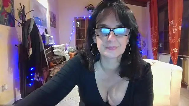 ClaudyGeryn online show from 12, 12, 2024