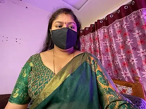 Snapshot of Love_4Sex chatting on 18, 5, 2026 Love 4Sex online show from 18, 5, 2026