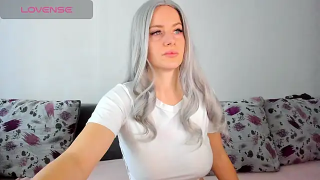 Snapshot of DiamondKay chatting on 7, 1, 2025 DiamondKay online show from 7, 1, 2025