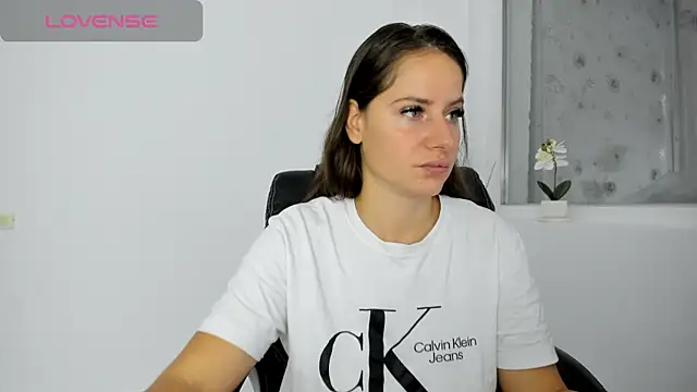Snapshot of DiamondKay chatting on 8, 10, 2025 DiamondKay online show from 8, 10, 2025