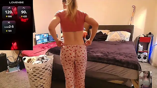 Blondiewithanass online show from 12, 4, 2026